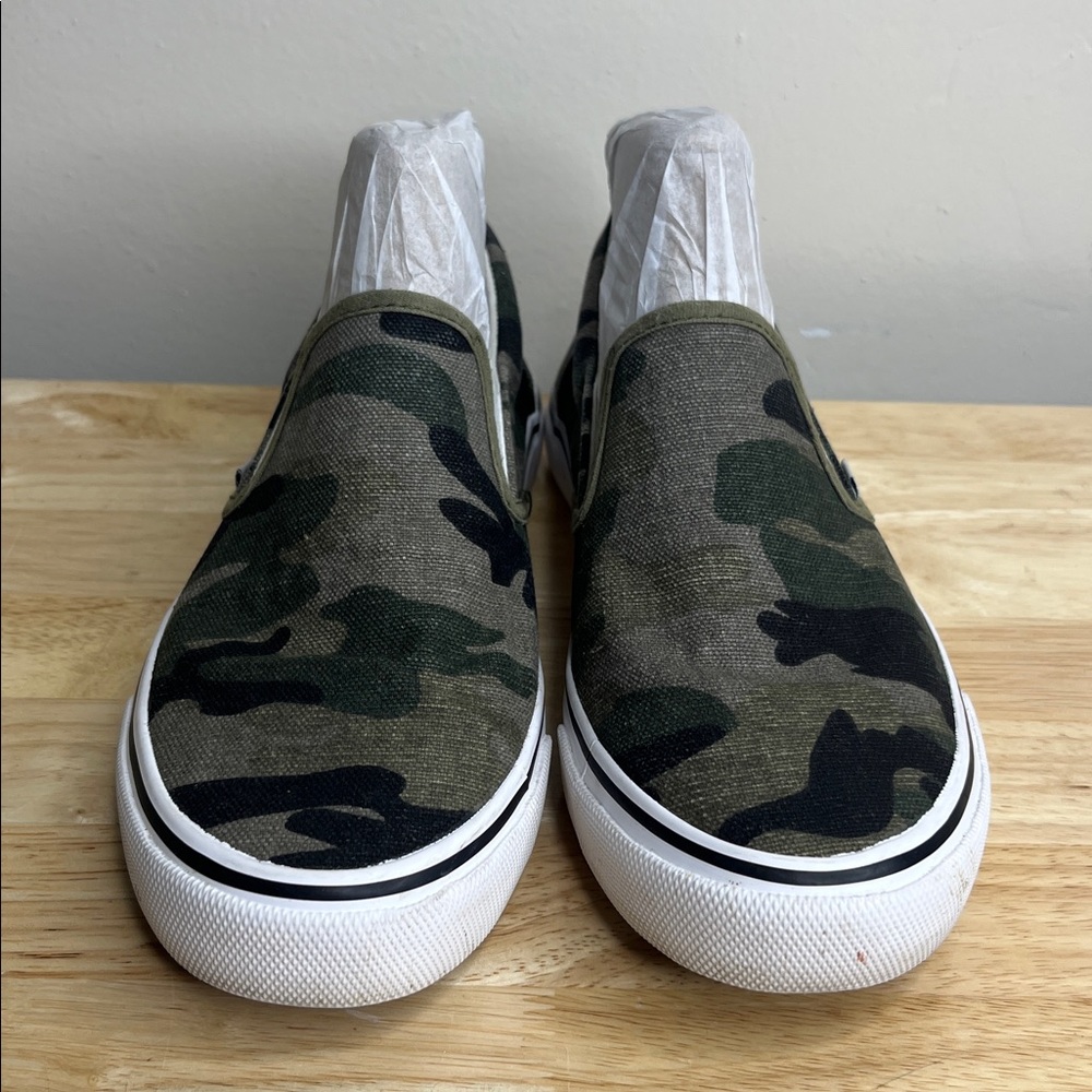 Camo canvas Slip-On Sneakers